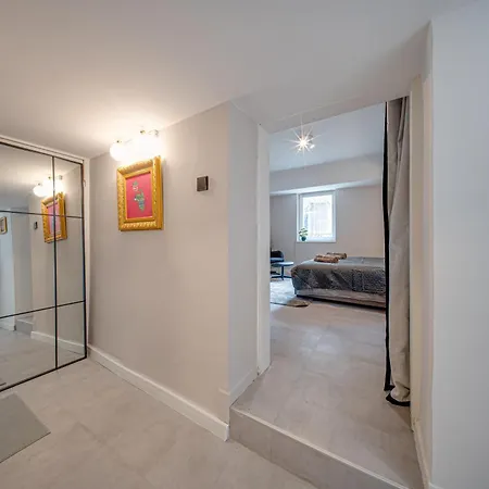 Modern In Ivan Asen Ii - Quiet Location Apartmán *